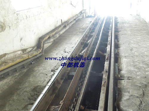 液壓馬達(dá)驅(qū)動圓環(huán)鏈爬車機